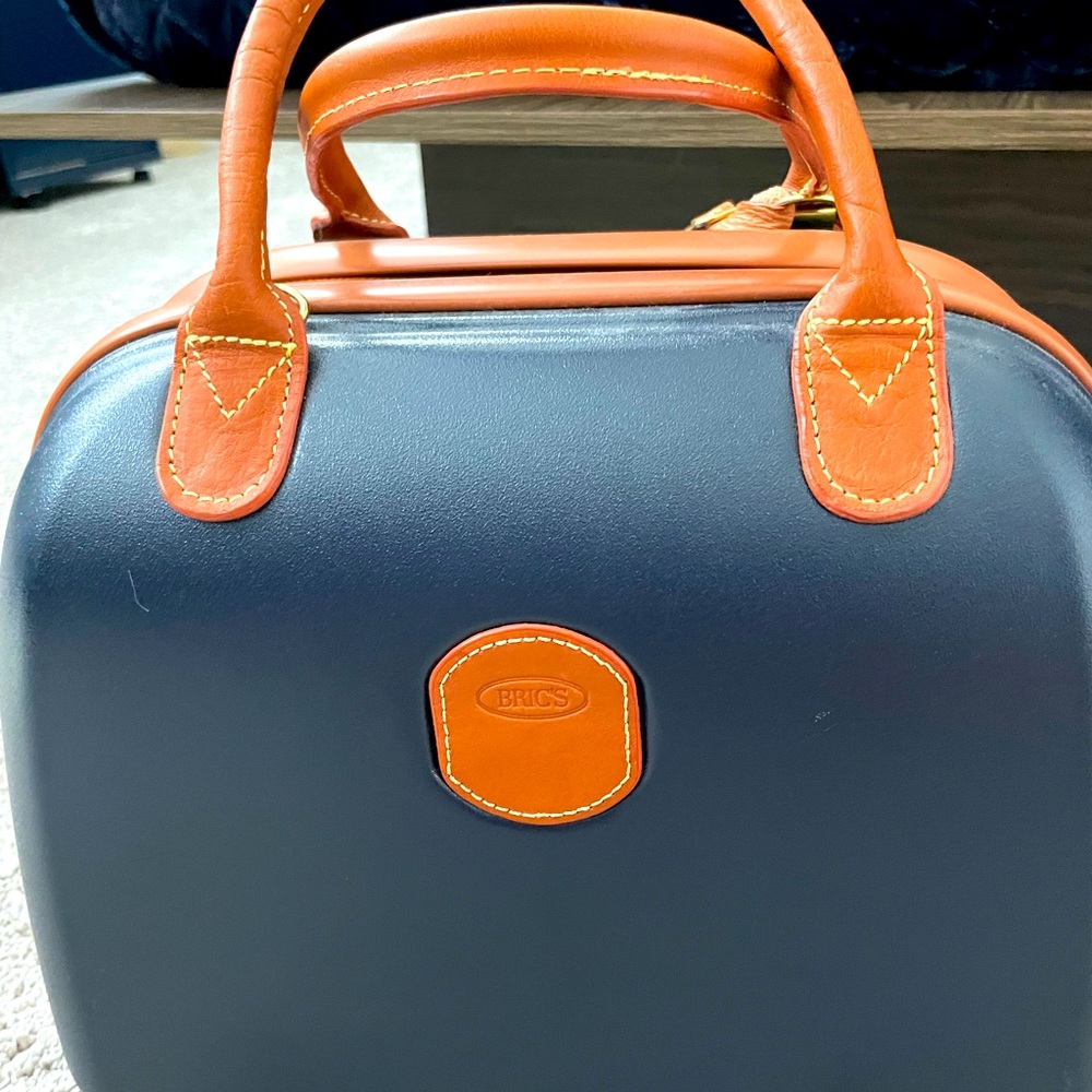 Bric’s Hard Shell Vanity, iPad Carry On